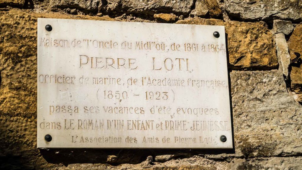 Plaque commémorative Pierre Loti